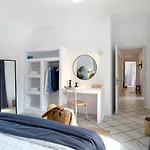 Aetheron Villa, Villa *