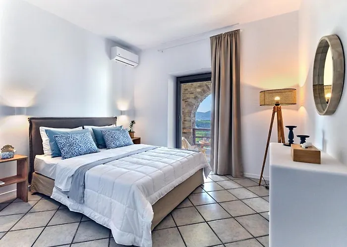 Aetheron Villa, فيلة